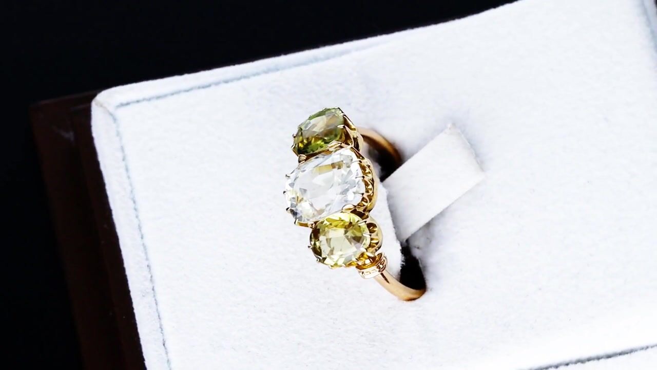 Film of 3.90ct Yellow Sapphire and 2.65ct Chrysoberyl 18ct Yellow Gold Trilogy Ring - Antique Circa 1895