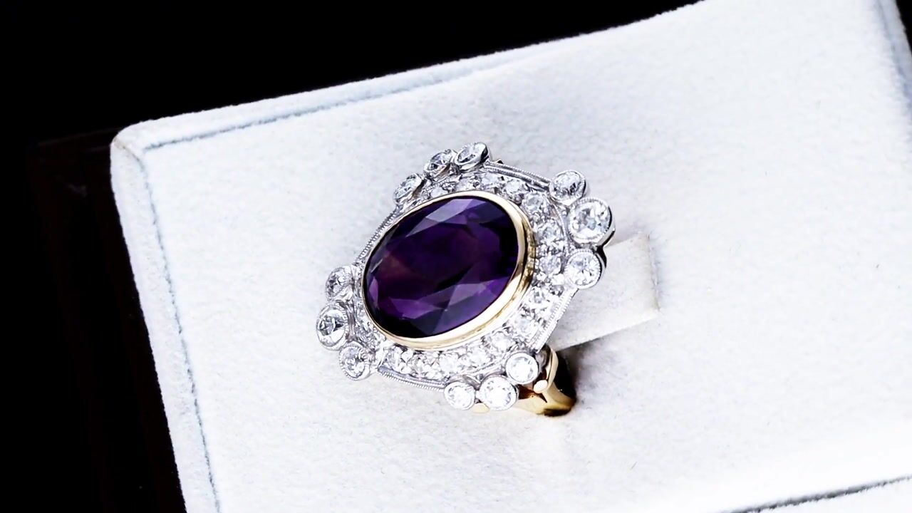 Film of 7.42ct Amethyst and 1.48ct Diamond and 12ct Yellow Gold Ring - Antique Circa 1935