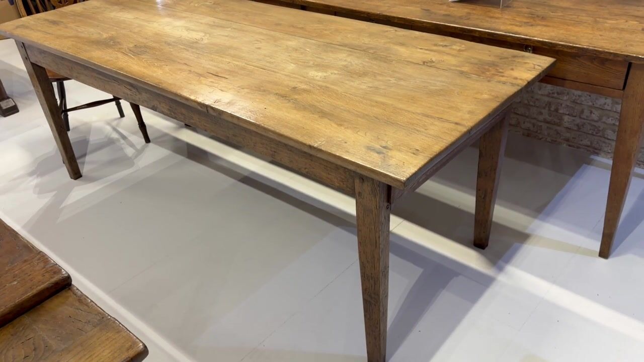 Film of Oak 19th Century Farmhouse Table with Tapered Legs
