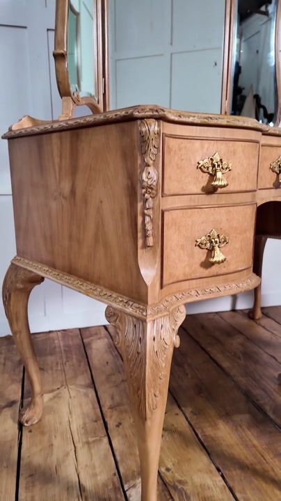 Film of Walnut Dressing Table with Triple Mirror and Stool
