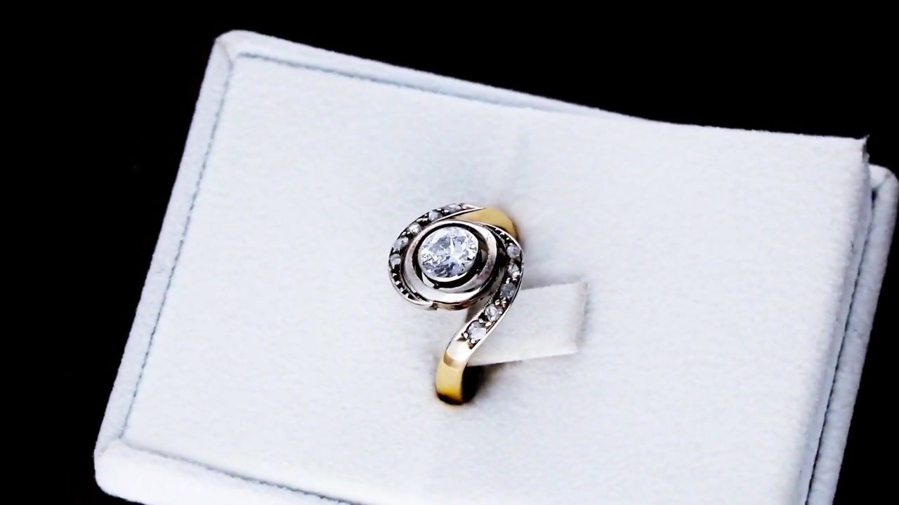 Film of Antique 0.60ct Diamond and 18ct Yellow Gold Twist Ring Circa 1900