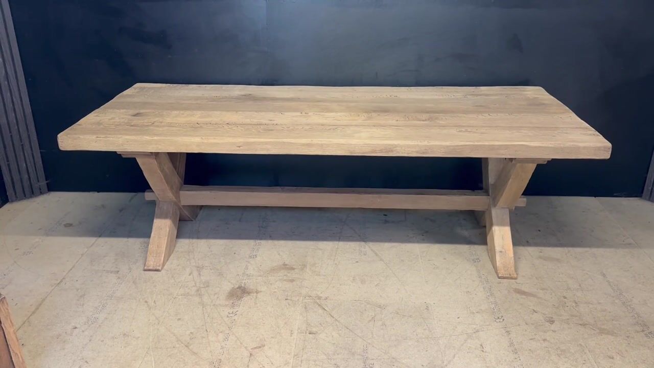 Film of Large X Trestle Oak Farmhouse Dining Table
