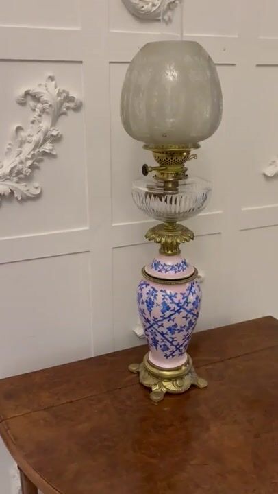 Film of Unusual Outstanding Quality Large Antique Victorian Porcelain Oil Lamp
