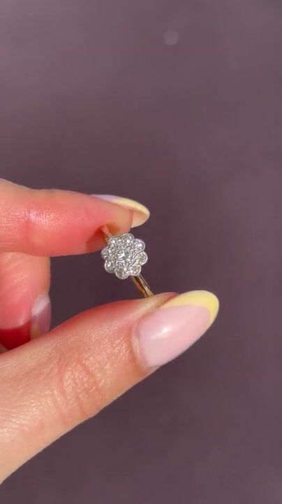 Film of Antique Diamond Cluster Daisy 18ct Yellow Gold and Platinum Ring