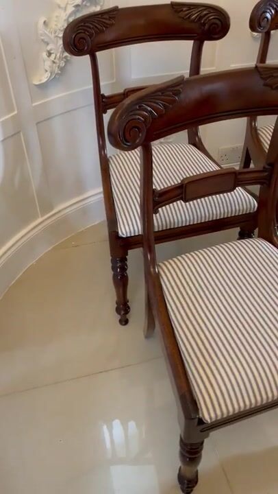 Film of Set of 4 Antique Regency Quality Mahogany Dining Chairs