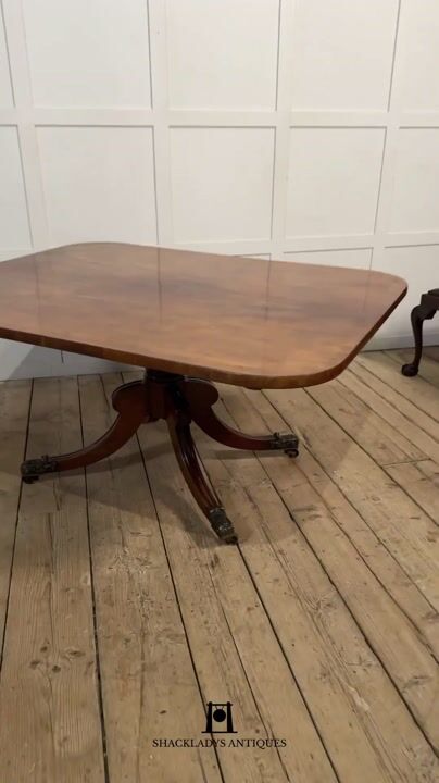 Film of Regency Mahogany Breakfast Table