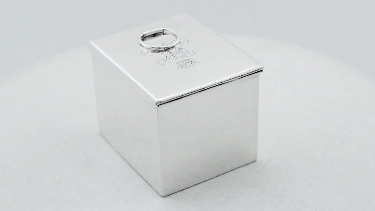 Film of Antique Victorian Sterling Silver Tea Caddy (1890)