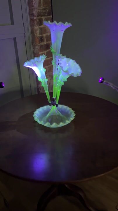 Film of French Hand Blown Uranium Glass 4 Trumpet Epergne