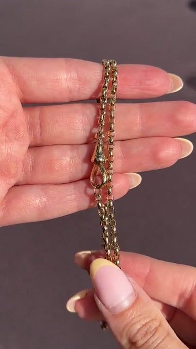 Film of Antique Victorian 9ct Gold Faceted Link Chain Necklace with Dog Clip | 21.25"
