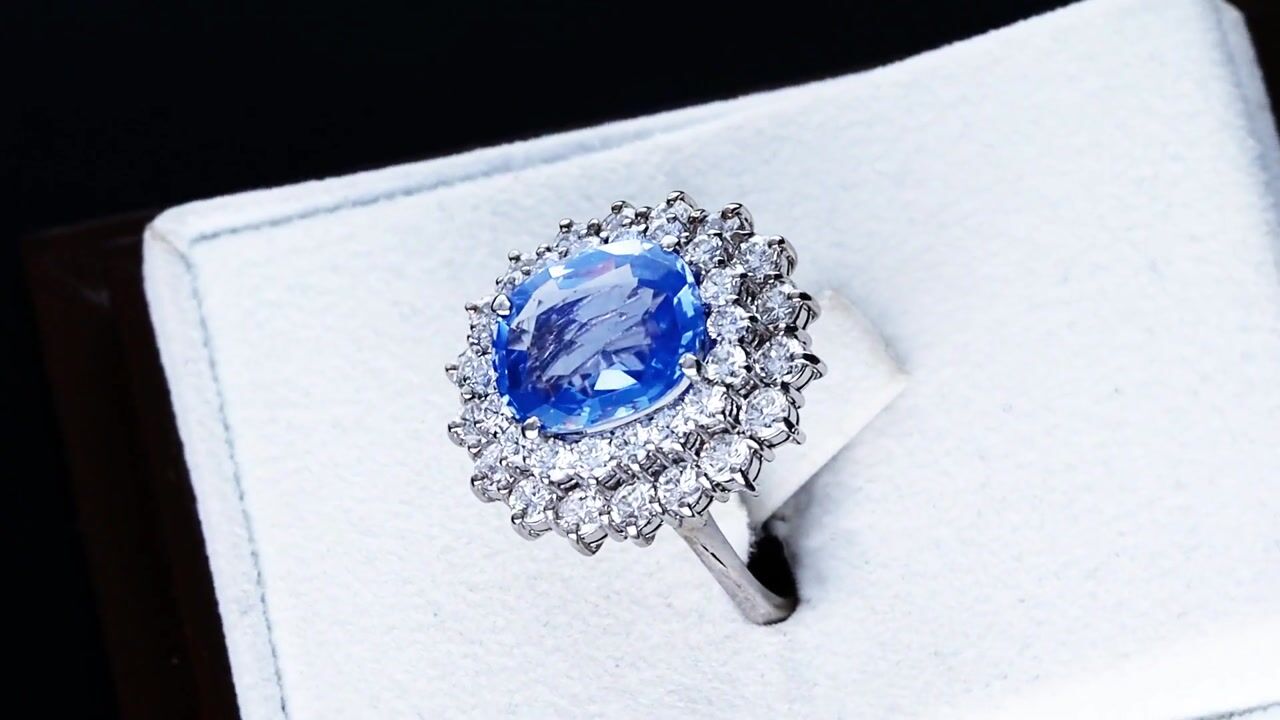 Film of Vintage 6.14ct Ceylon Sapphire and 3.24ct Diamond 14ct White Gold Cluster Ring Circa 1960
