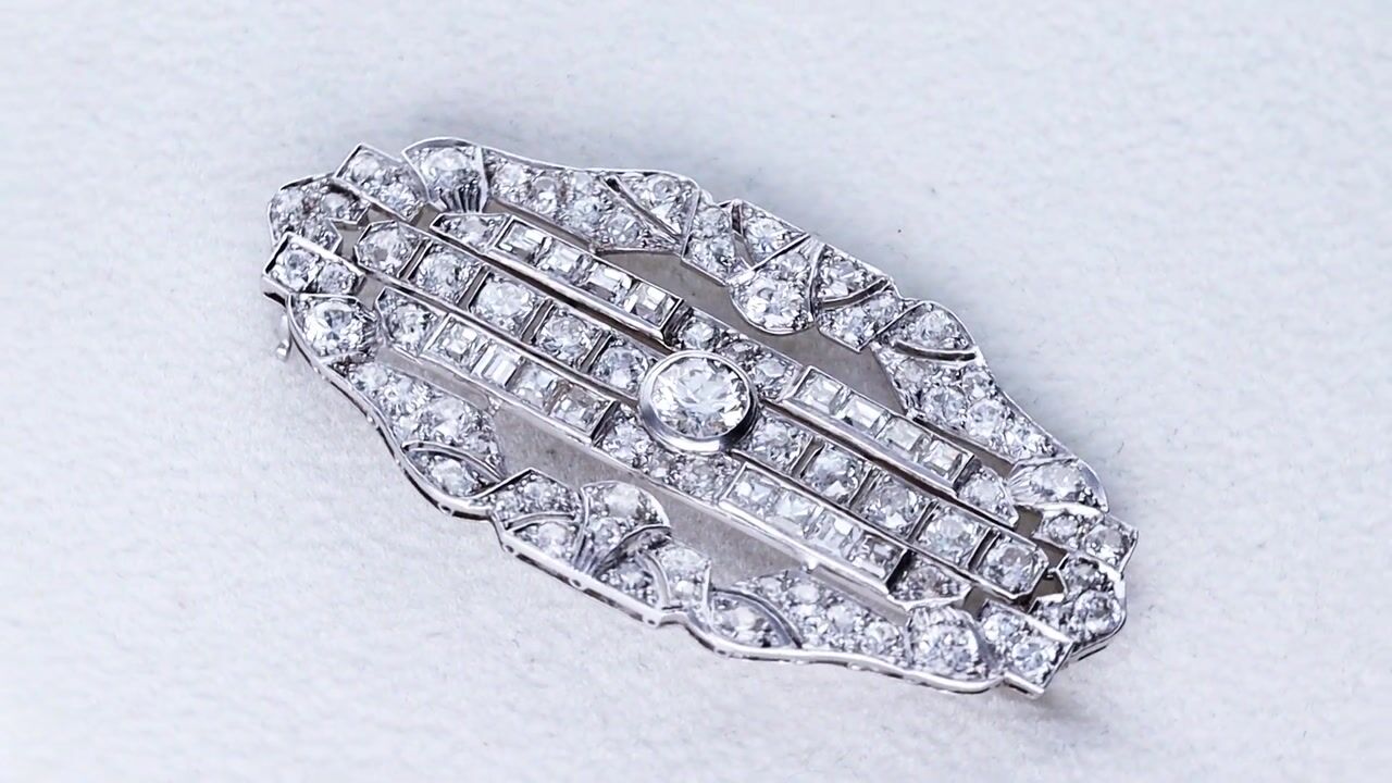 Film of Antique Art Deco 8.64ct Diamond and Platinum Brooch Circa 1935