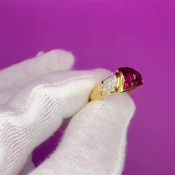 Film of 18ct Gold Princess Cut Rubies and Diamond Cluster Ring, Heavy 6.0g