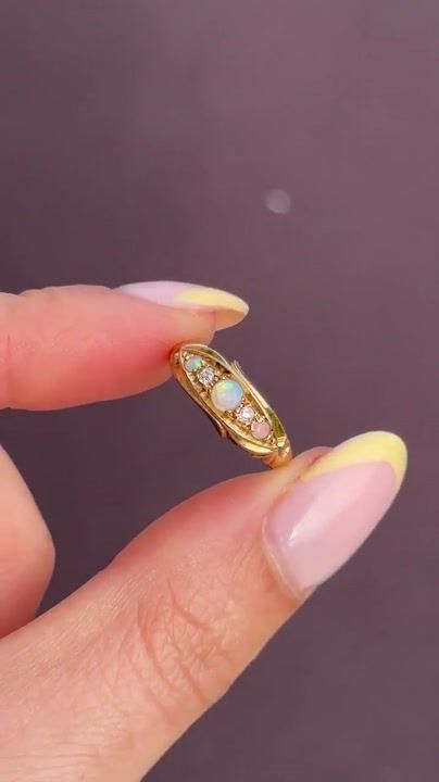 Film of Antique Edwardian Natural Opal and Diamond 18ct Gold Boat Ring | Birmingham 1908
