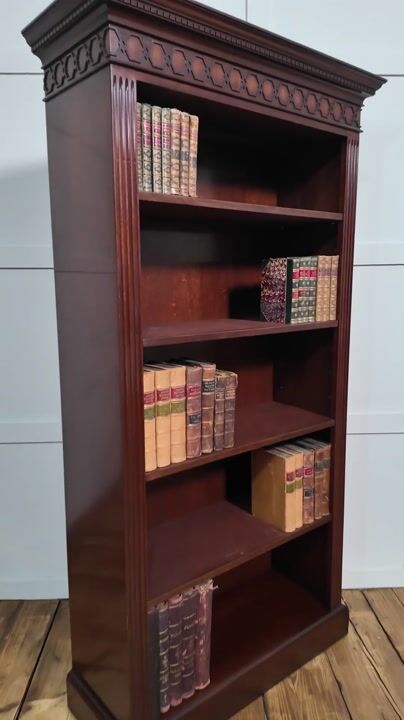 Film of Mahogany Open Bookcase with Adjustable Shelves
