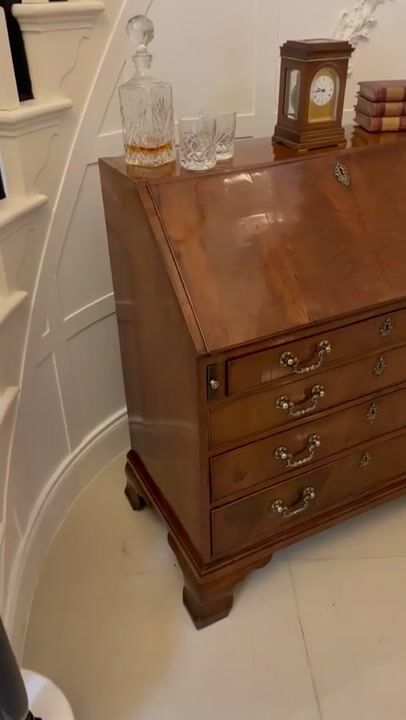 Film of Outstanding Quality Antique George III Mahogany Bureau