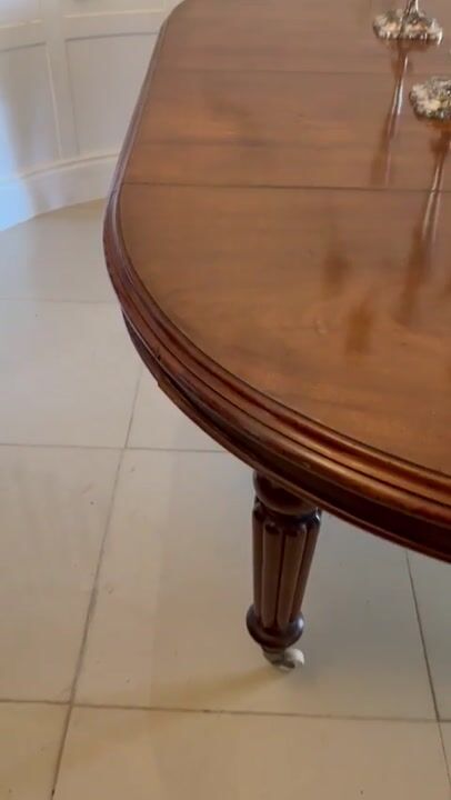 Film of Antique Victorian Mahogany Extending Dining Table, Wind Out Oval Dining Table on Castors