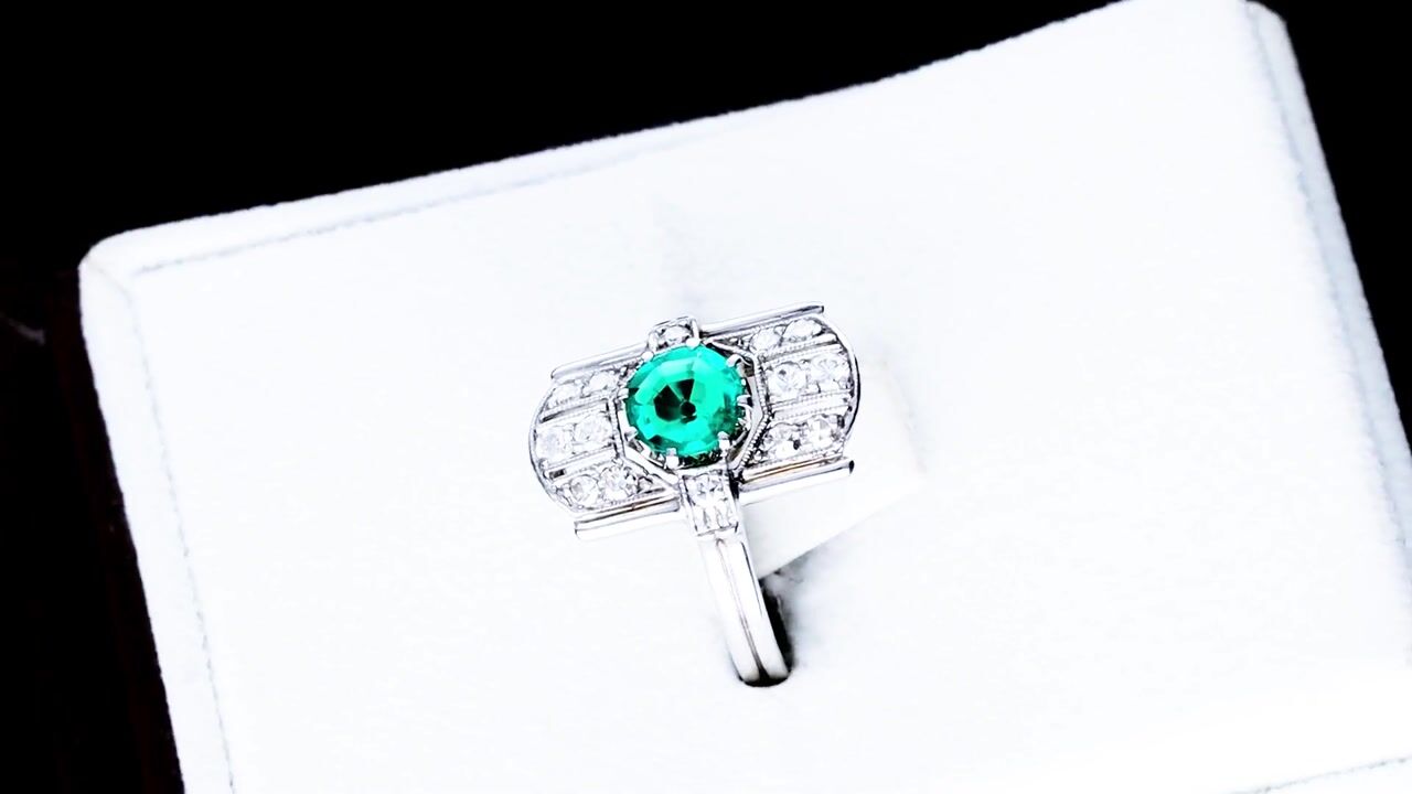 Film of 0.60ct Colombian Emerald and 0.30ct Diamond, 14ct White Gold Ring - Art Deco - Antique Circa 1930