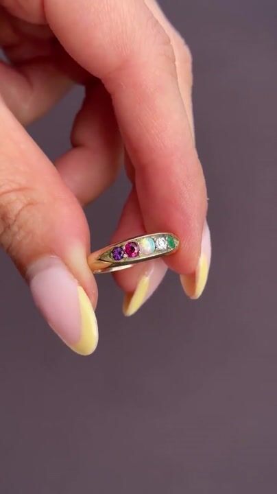 Film of Antique Victorian Multi Gemstone Five Stone 15ct Yellow Gold Ring | Chester 1888
