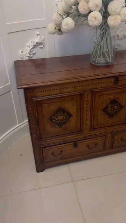 Film of Exceptional Quality 17th Century Antique Oak Mule Chest with Marquetry Inlay